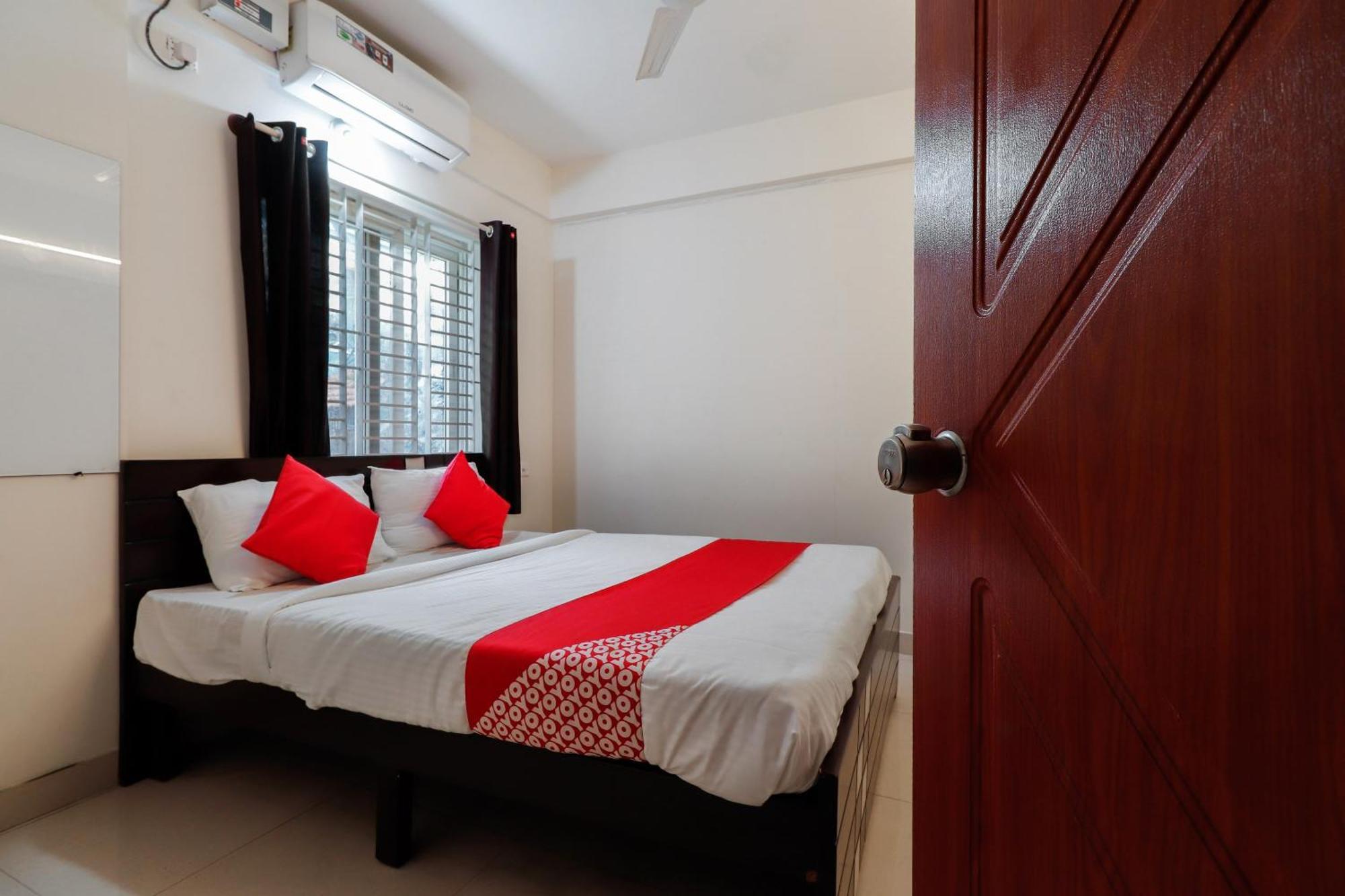 Готель Super Gn Collection O Near Rajajinagar Industrial Estate Бенґалуру Екстер'єр фото